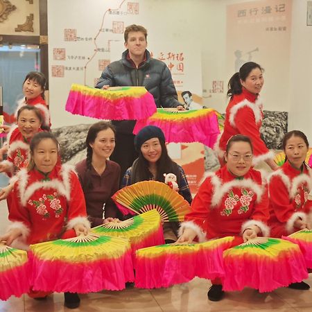 Zhong An Hotel Beijing Former Residence Of Journalist Edgar Snow -Free Laundry Service,Free Freshly Ground Coffee,Provide Tourism And Ticketing Service ,English Service ,Near Tian'Anmen Forbidden City,Wangfujing Walking Street المظهر الخارجي الصورة