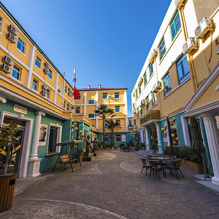 Zhong An Hotel Beijing Former Residence Of Journalist Edgar Snow -Free Laundry Service,Free Freshly Ground Coffee,Provide Tourism And Ticketing Service ,English Service ,Near Tian'Anmen Forbidden City,Wangfujing Walking Street المظهر الخارجي الصورة