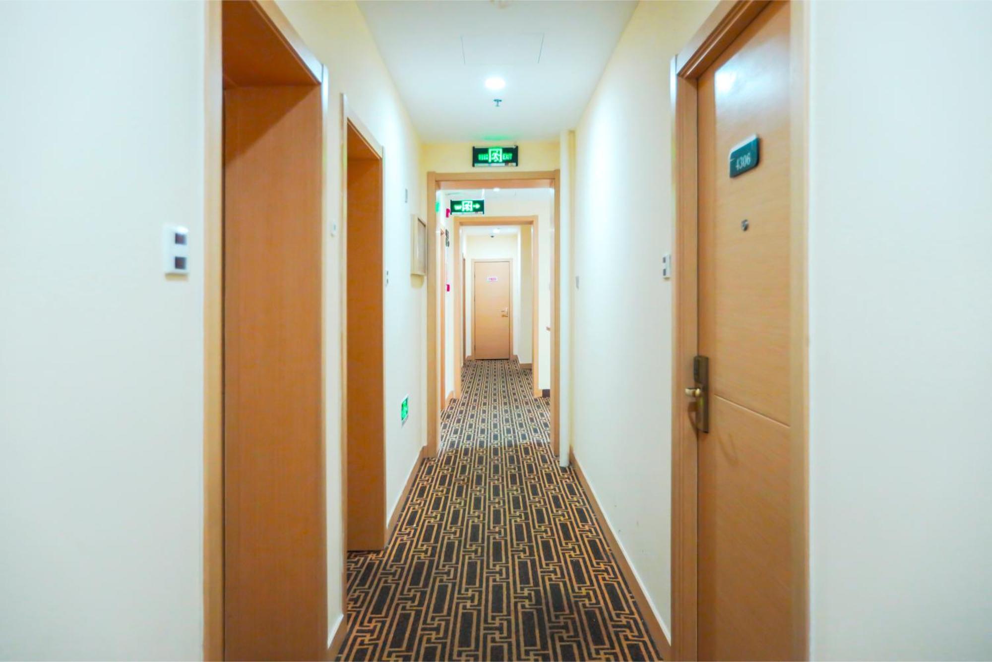 Zhong An Hotel Beijing Former Residence Of Journalist Edgar Snow -Free Laundry Service,Free Freshly Ground Coffee,Provide Tourism And Ticketing Service ,English Service ,Near Tian'Anmen Forbidden City,Wangfujing Walking Street المظهر الخارجي الصورة