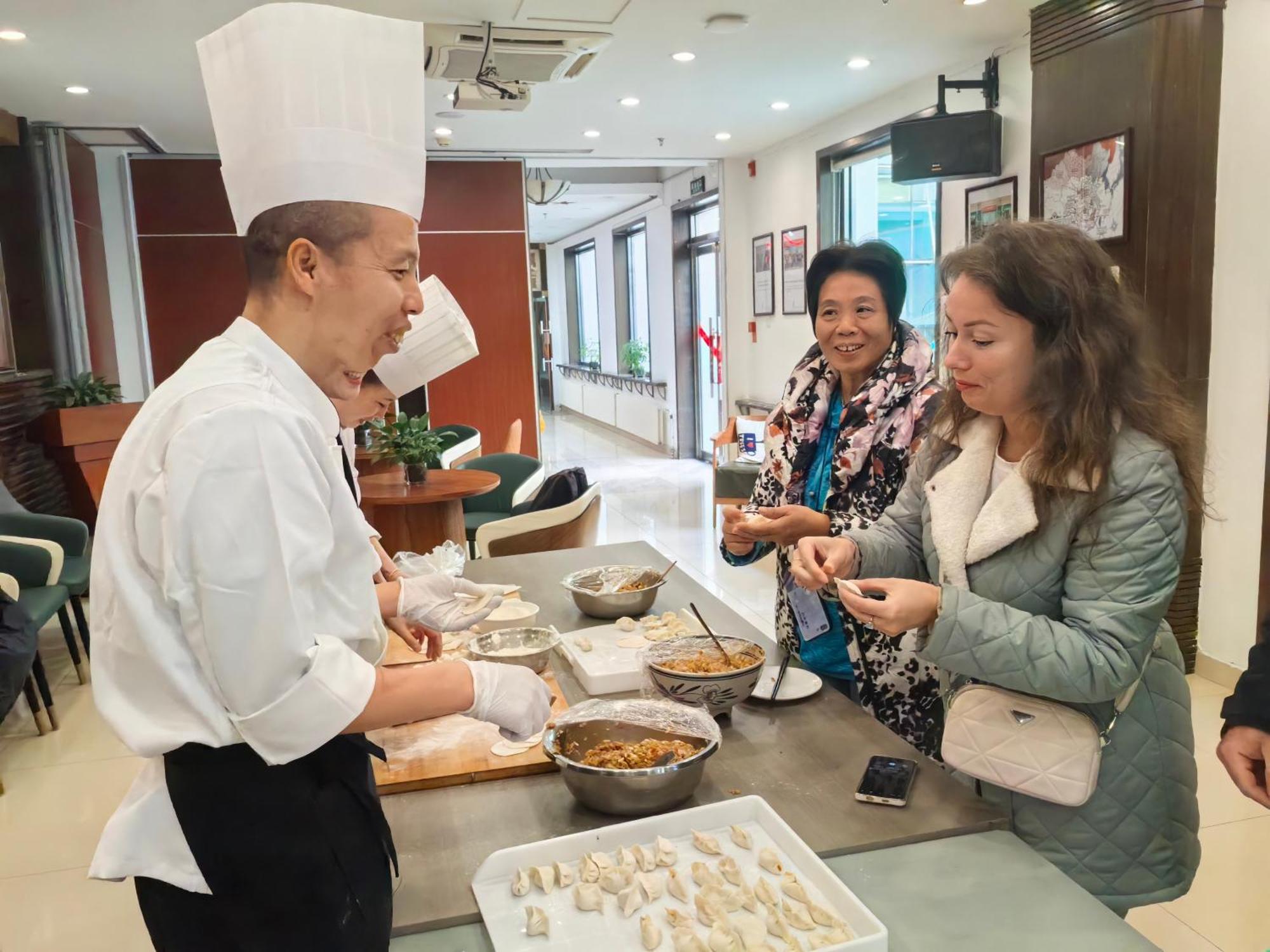 Zhong An Hotel Beijing Former Residence Of Journalist Edgar Snow -Free Laundry Service,Free Freshly Ground Coffee,Provide Tourism And Ticketing Service ,English Service ,Near Tian'Anmen Forbidden City,Wangfujing Walking Street المظهر الخارجي الصورة