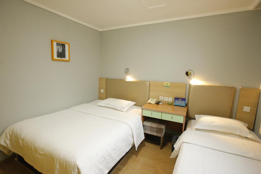 Zhong An Hotel Beijing Former Residence Of Journalist Edgar Snow -Free Laundry Service,Free Freshly Ground Coffee,Provide Tourism And Ticketing Service ,English Service ,Near Tian'Anmen Forbidden City,Wangfujing Walking Street الغرفة الصورة